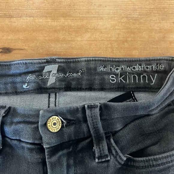 7 For All Mankind High Waist Ankle Skinny Jean. - Picture 4 of 6